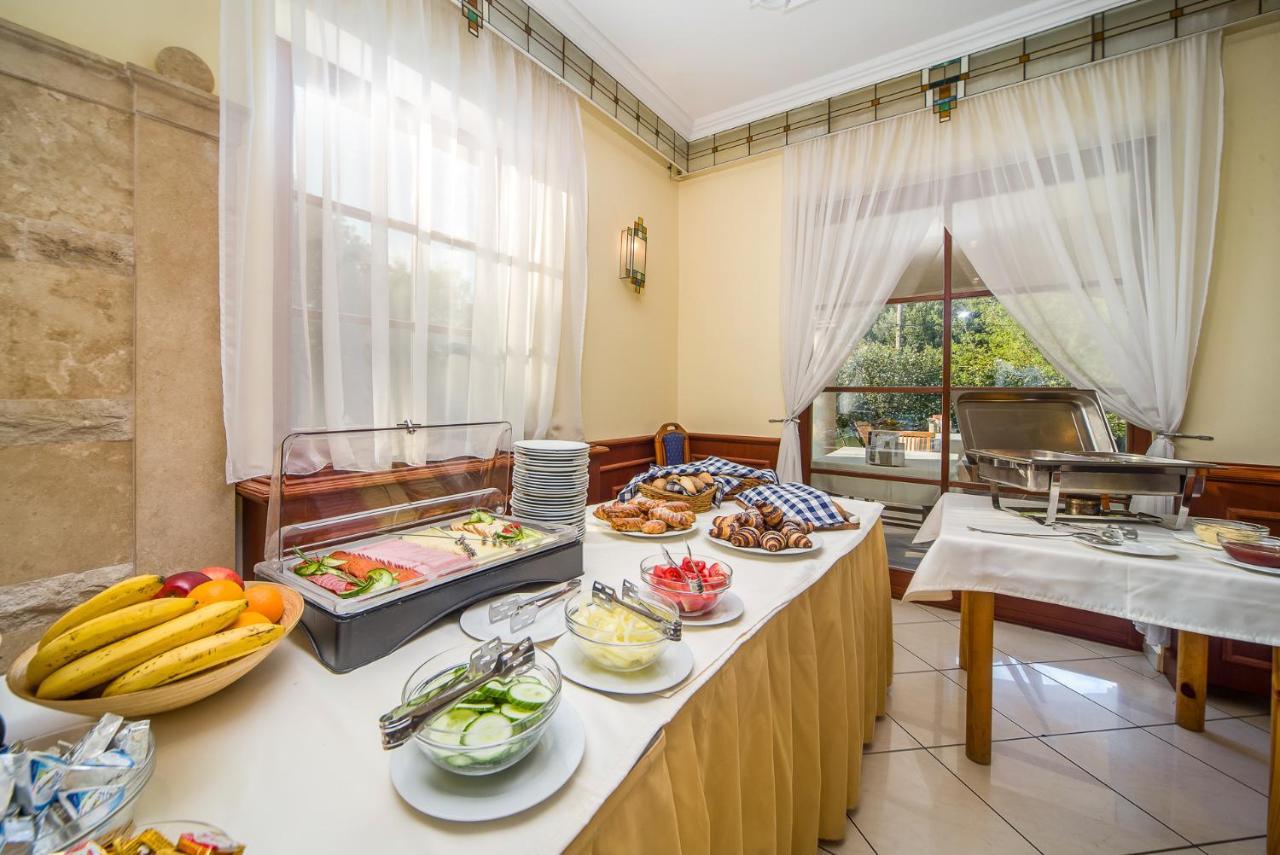 Regia Panzio Bed & Breakfast Halaszi Ngoại thất bức ảnh