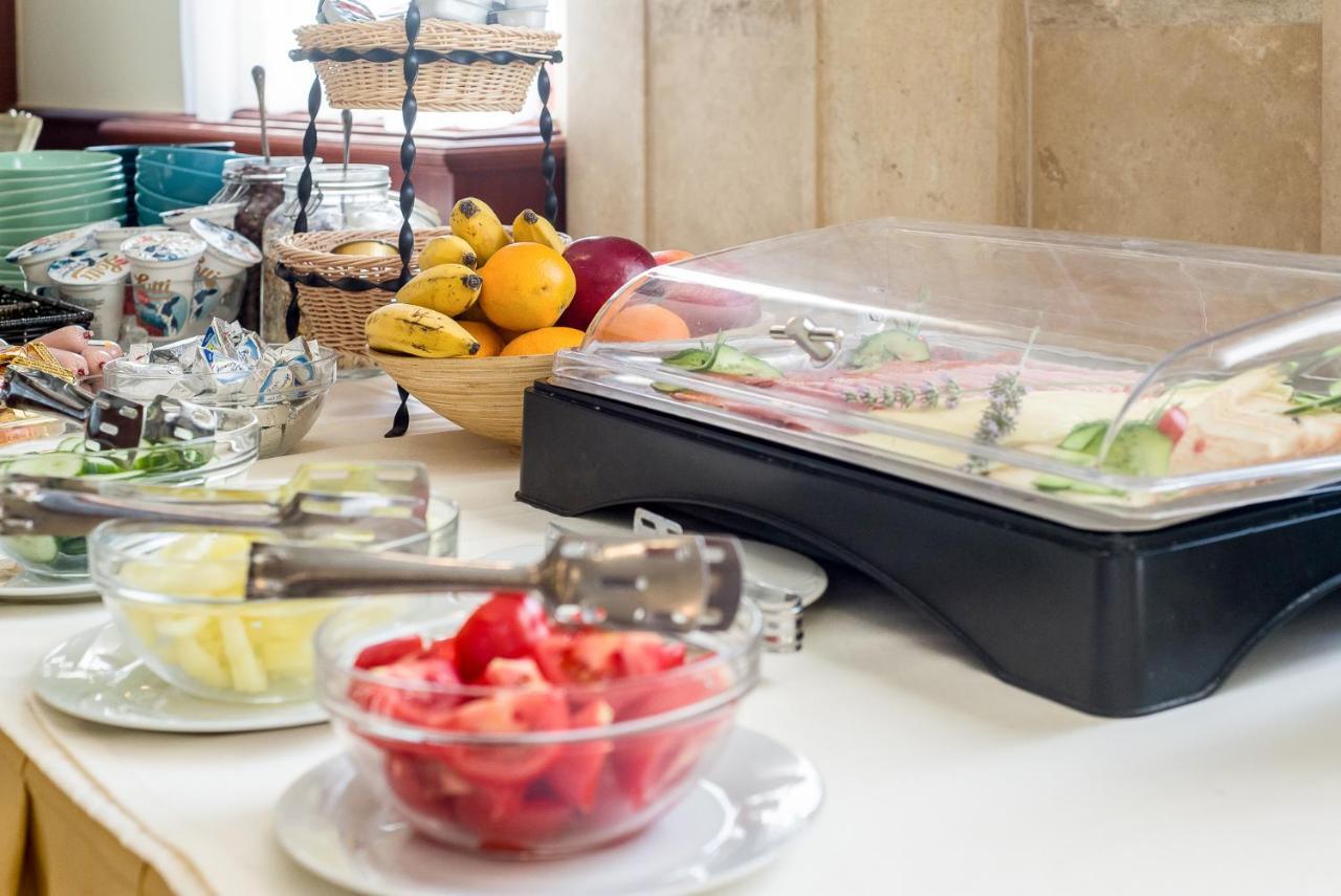 Regia Panzio Bed & Breakfast Halaszi Ngoại thất bức ảnh