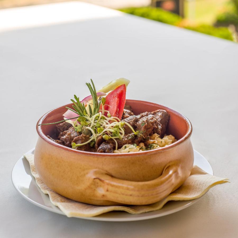 Regia Panzio Bed & Breakfast Halaszi Ngoại thất bức ảnh
