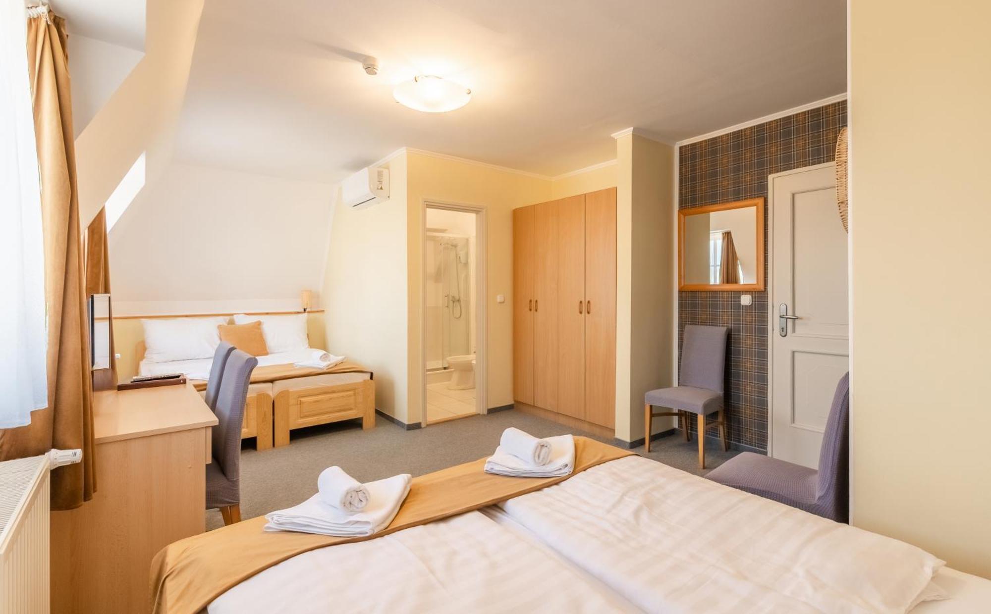 Regia Panzio Bed & Breakfast Halaszi Ngoại thất bức ảnh