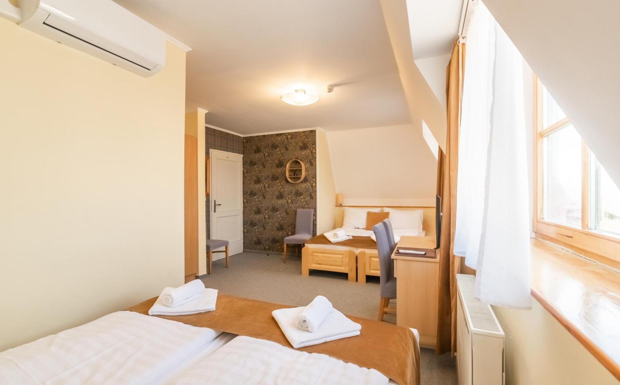 Regia Panzio Bed & Breakfast Halaszi Ngoại thất bức ảnh
