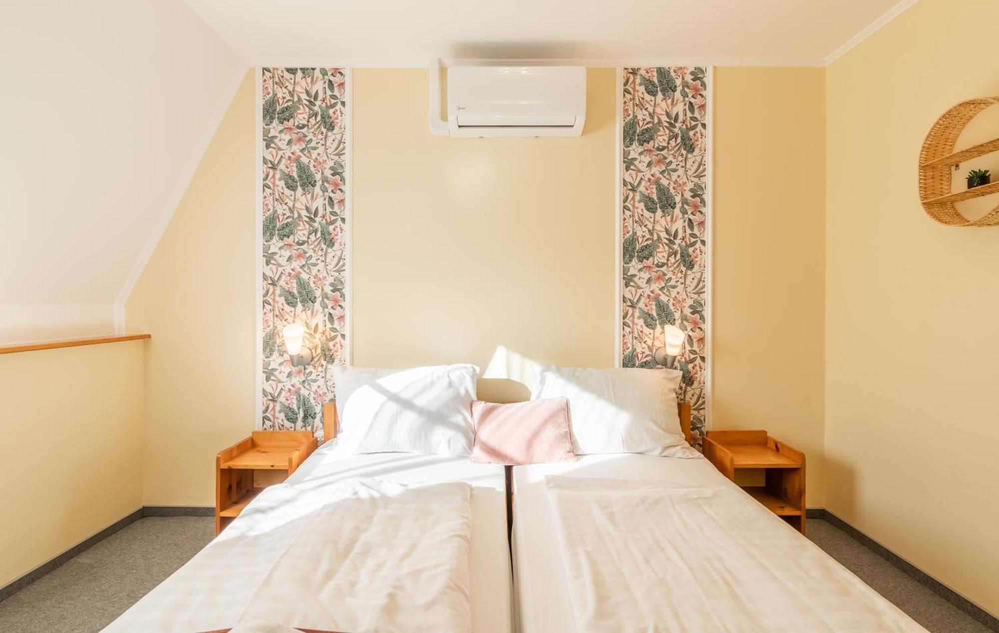 Regia Panzio Bed & Breakfast Halaszi Ngoại thất bức ảnh