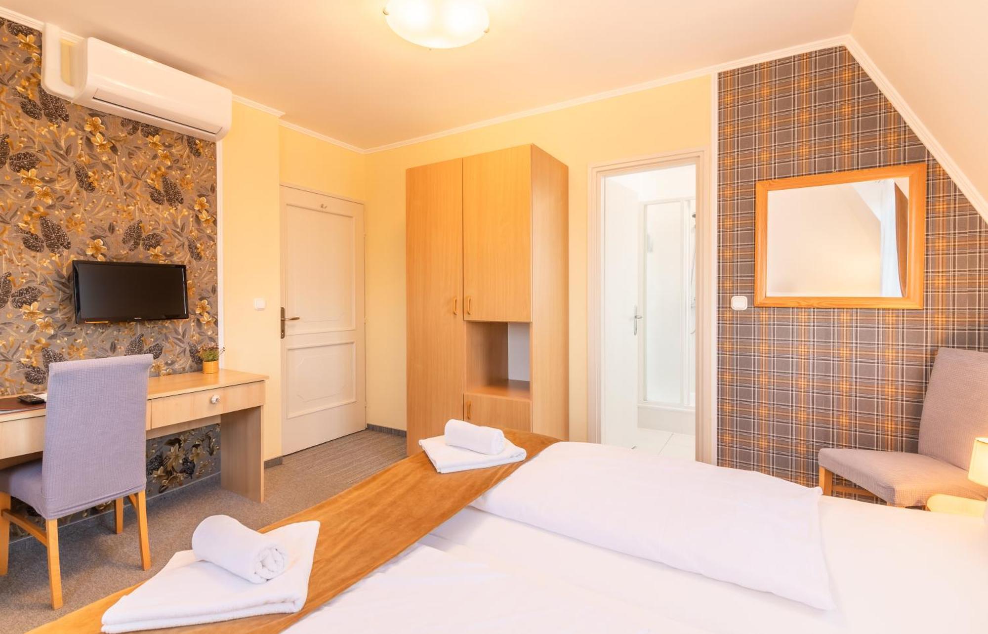 Regia Panzio Bed & Breakfast Halaszi Ngoại thất bức ảnh