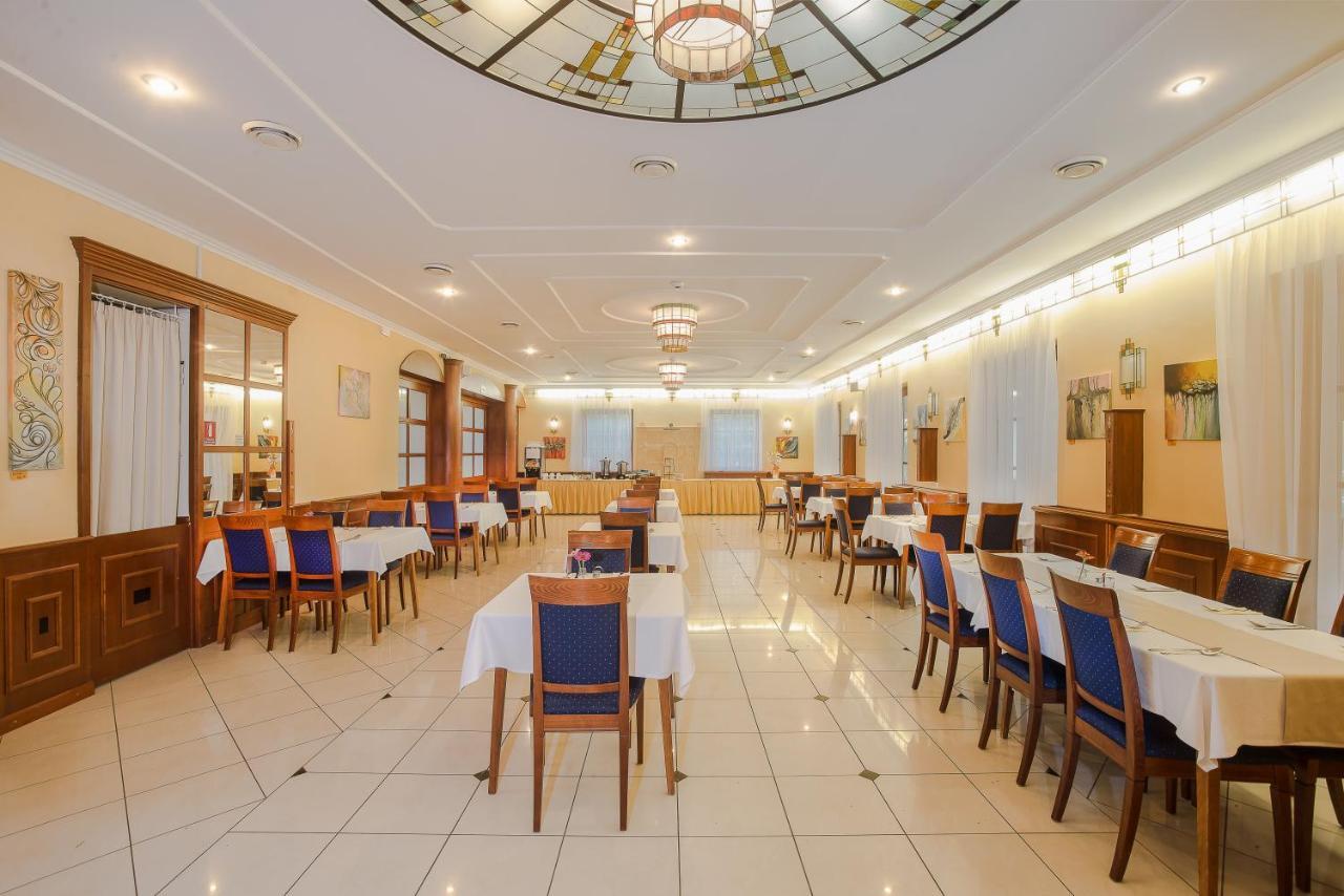 Regia Panzio Bed & Breakfast Halaszi Ngoại thất bức ảnh